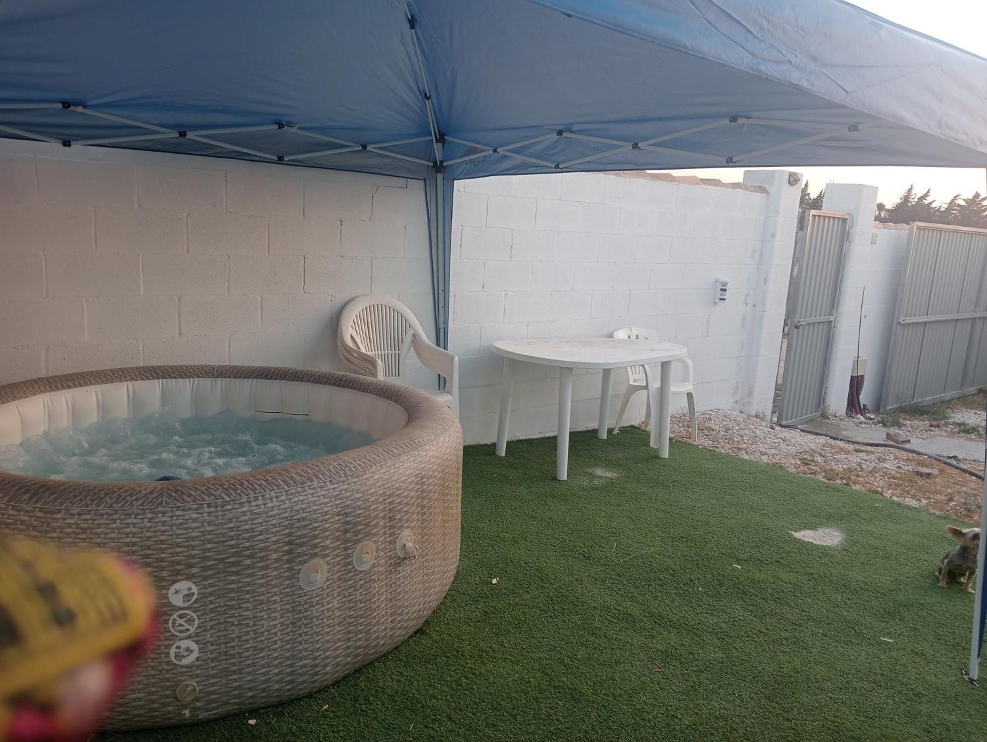 Casita Mh Acogedora Para 6 Con Jacuzzy Chiclana de la Frontera Bagian luar foto